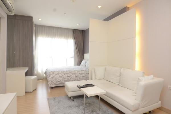 Urbano Absolute Sathorn-Taksin (คอนโด)